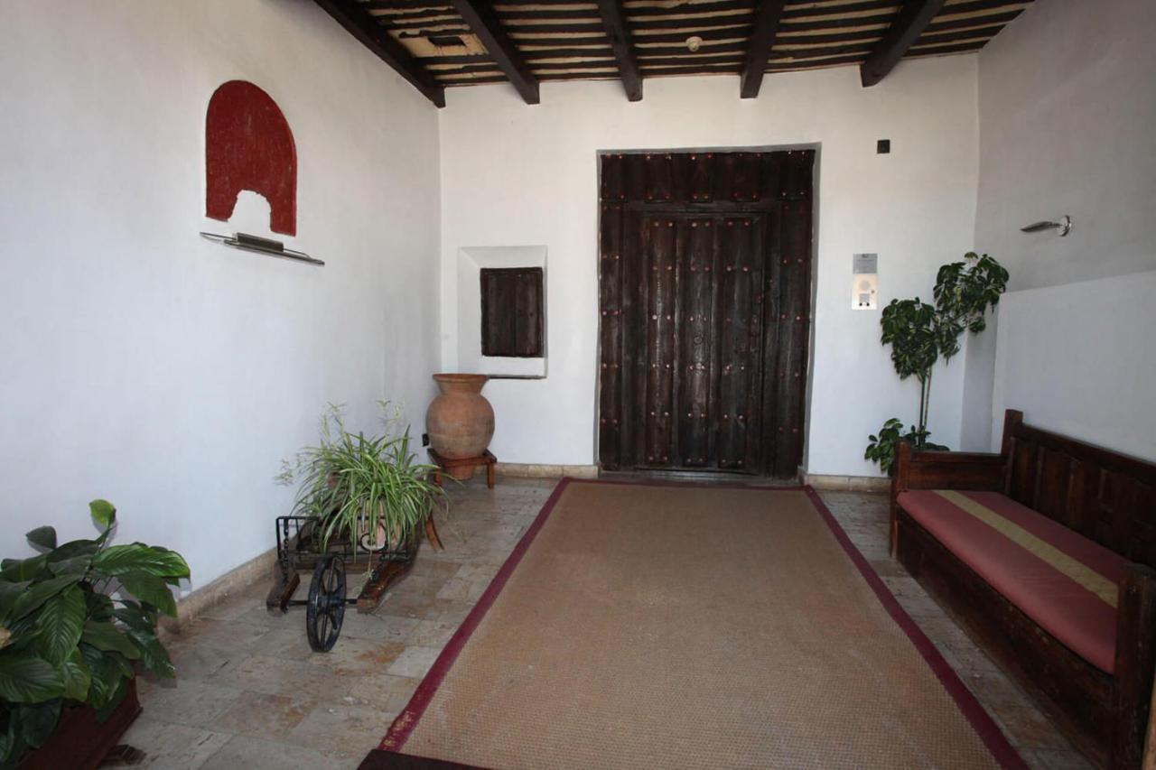 Hotel Casa Del Abad Ampudia Bagian luar foto